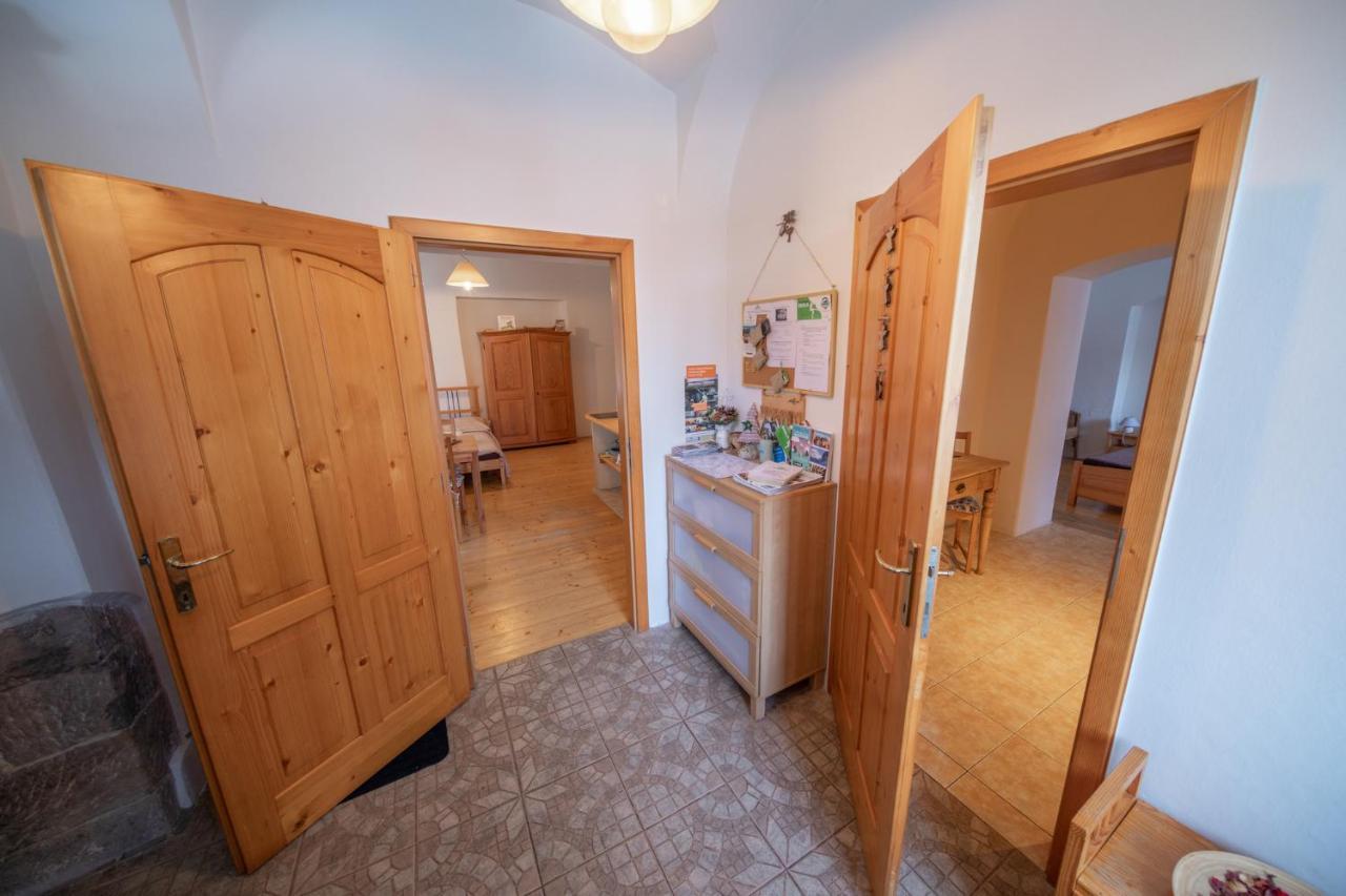 Apartment Ve Mlyne Teplice nad Metuji Bagian luar foto