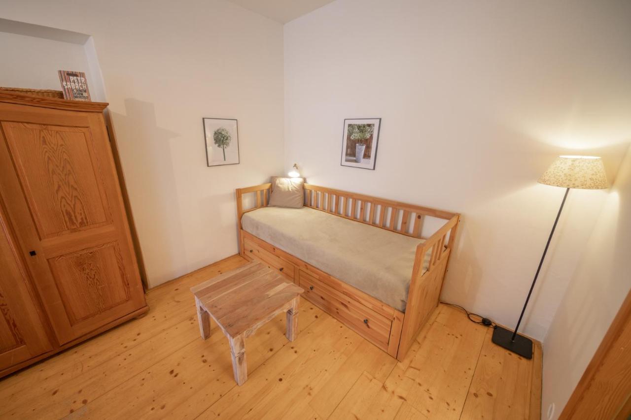 Apartment Ve Mlyne Teplice nad Metuji Bagian luar foto