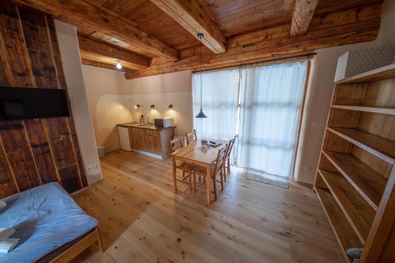 Apartment Ve Mlyne Teplice nad Metuji Bagian luar foto