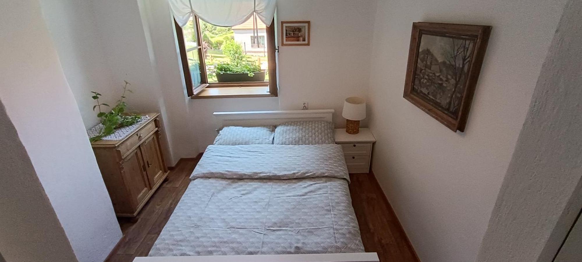 Apartment Ve Mlyne Teplice nad Metuji Ruang foto